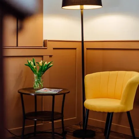 Black M - - Restauracia 3*