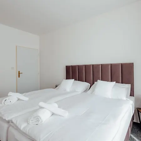 Guest house Black M - - Restauracia *
