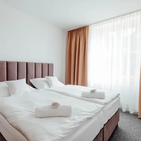 Black M - - Restauracia Banská Štiavnica