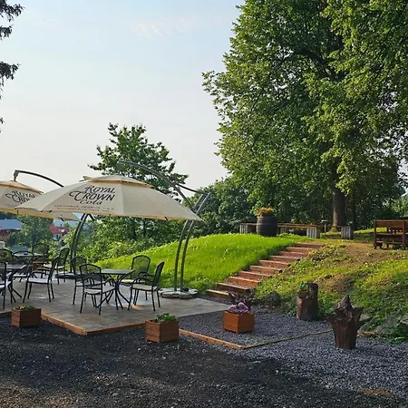 Black M - - Restauracia 3* Banská Štiavnica