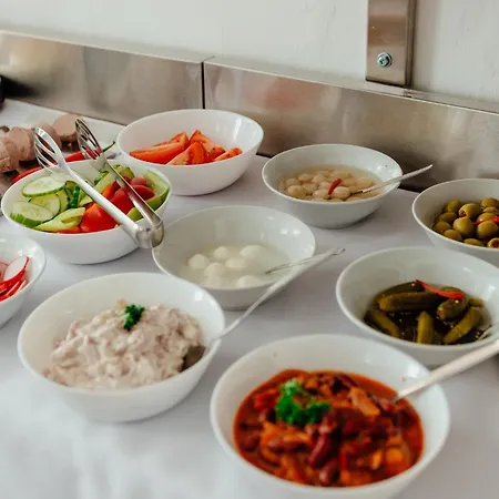 Black M - - Restauracia * Banska Stiavnica